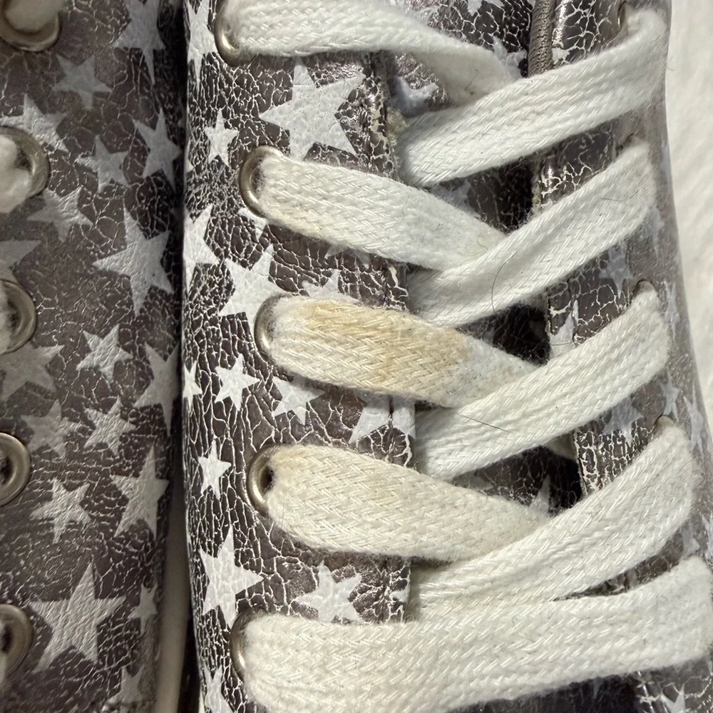 SO Kids Sneakers with Star Pattern - Gray and White